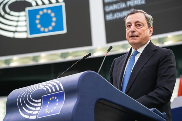 Italy’s_Prime_Minister_Draghi_calls_for_faster_EU_integration_to_address_crises_-_52047514444